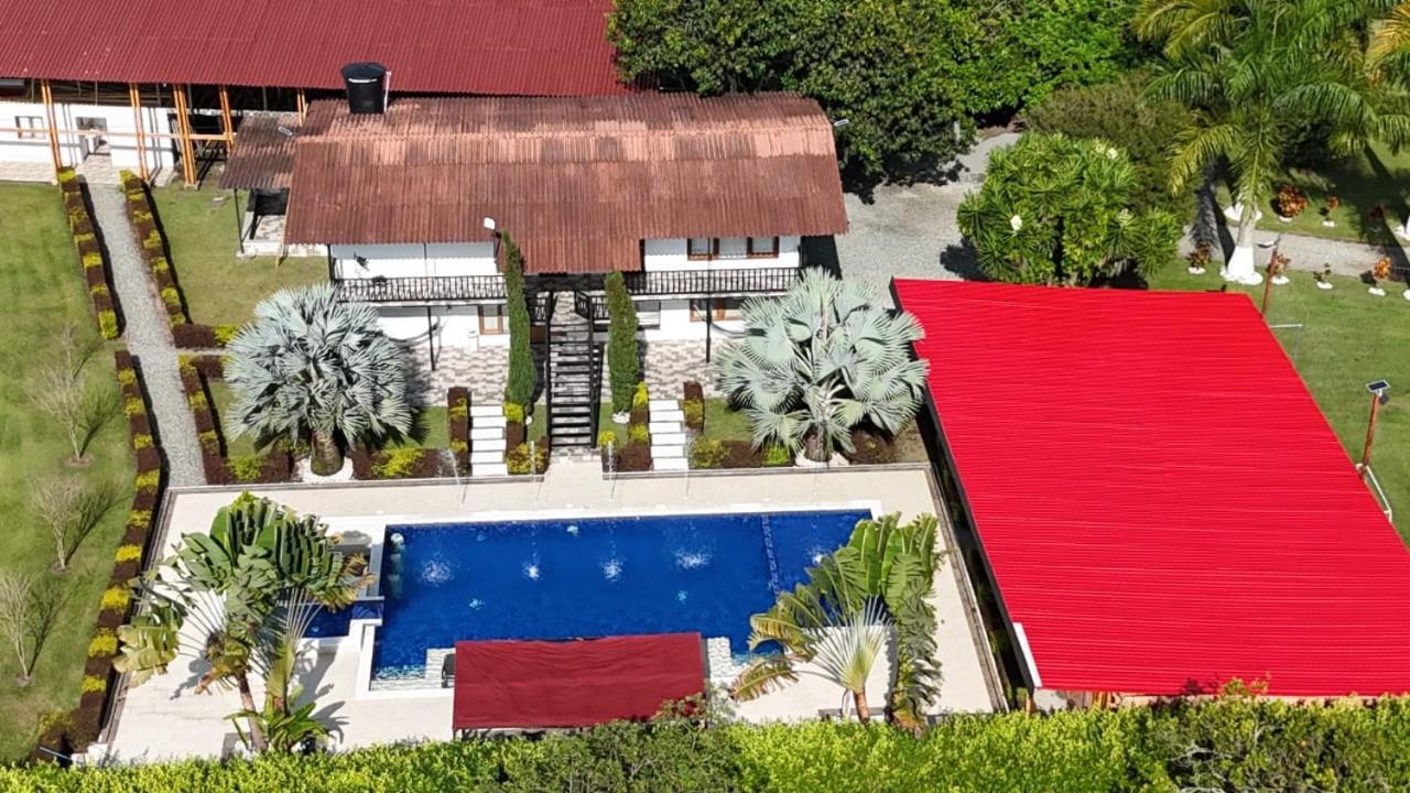 Finca Casa Blanca Armenia  Εξωτερικό φωτογραφία
